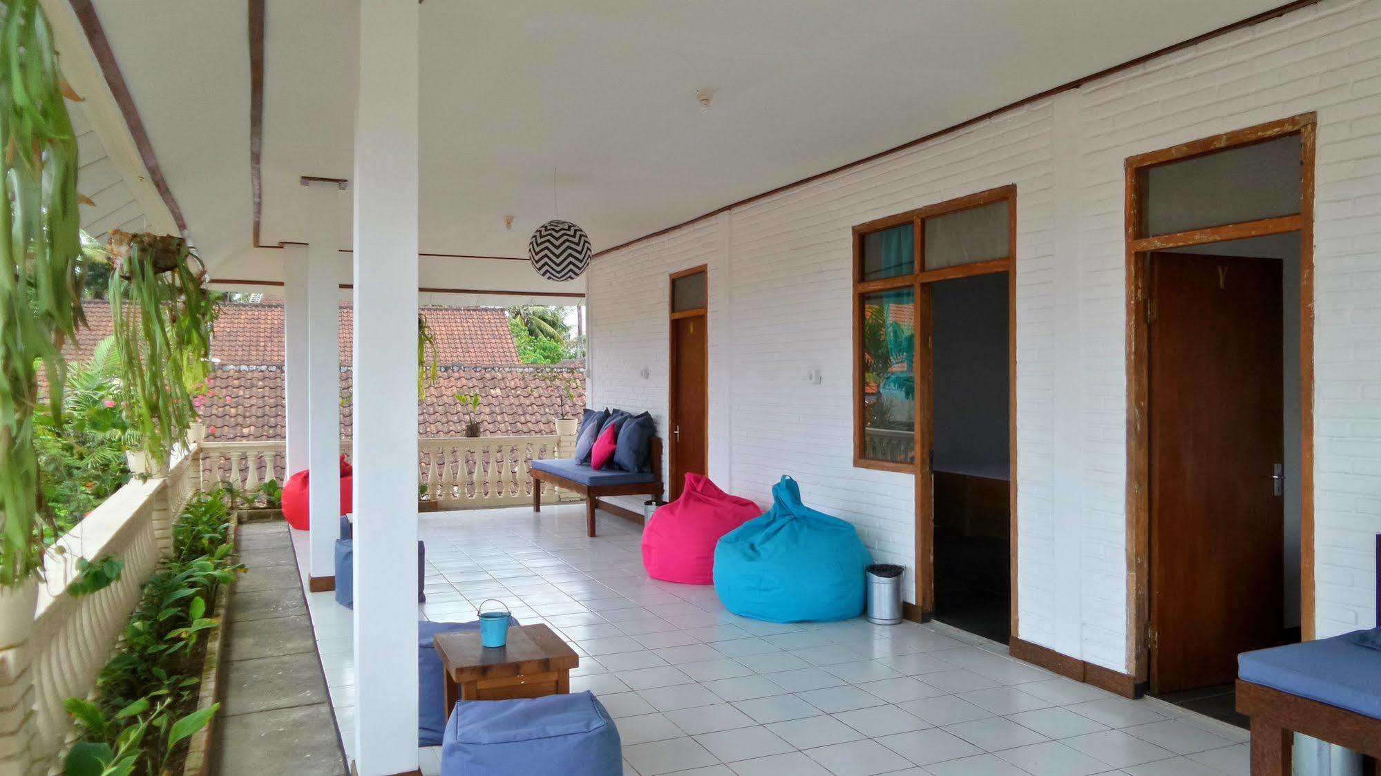 A Pousada Friendly House Bali Ubud Exterior foto